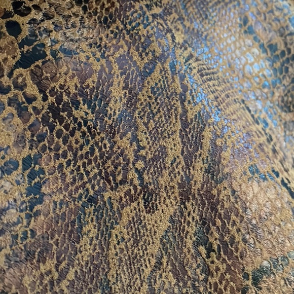 Suede snake Print Skort - Picture 5 of 5